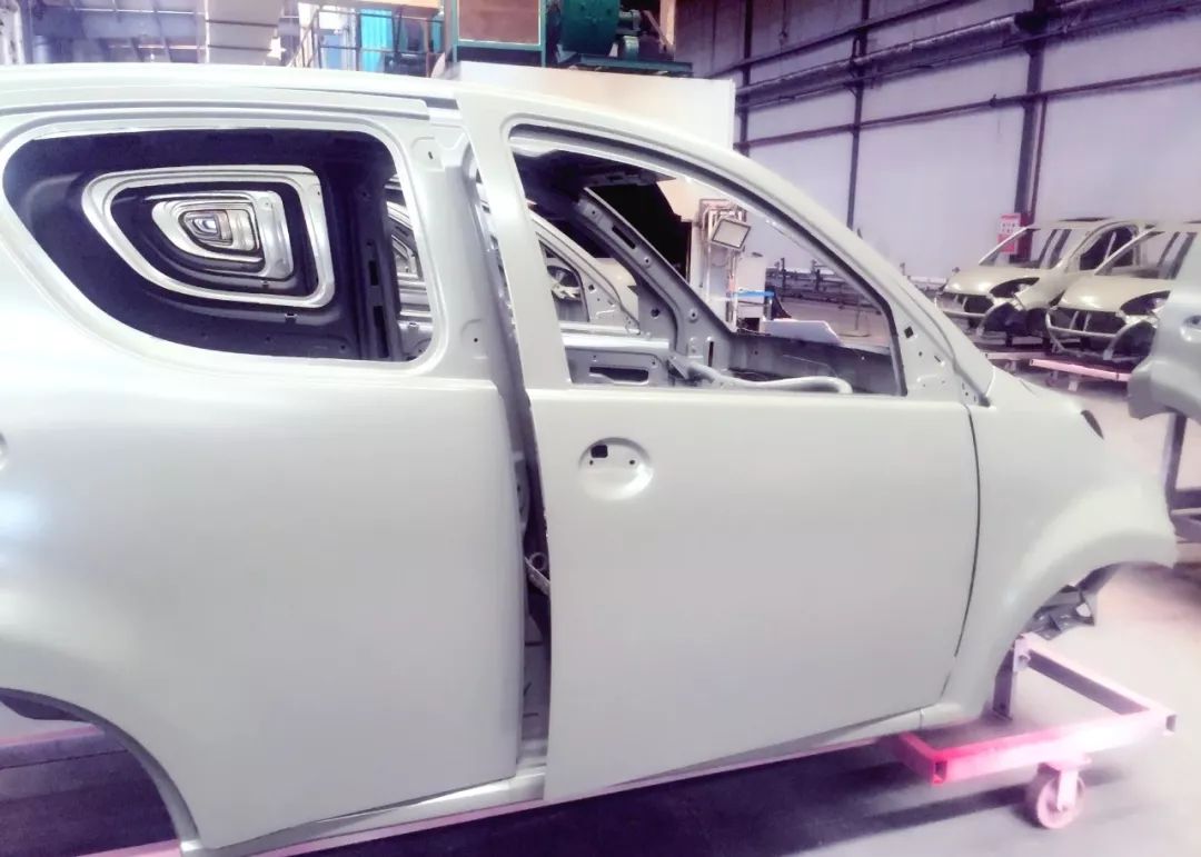 点击进入无广告的流通读图模式