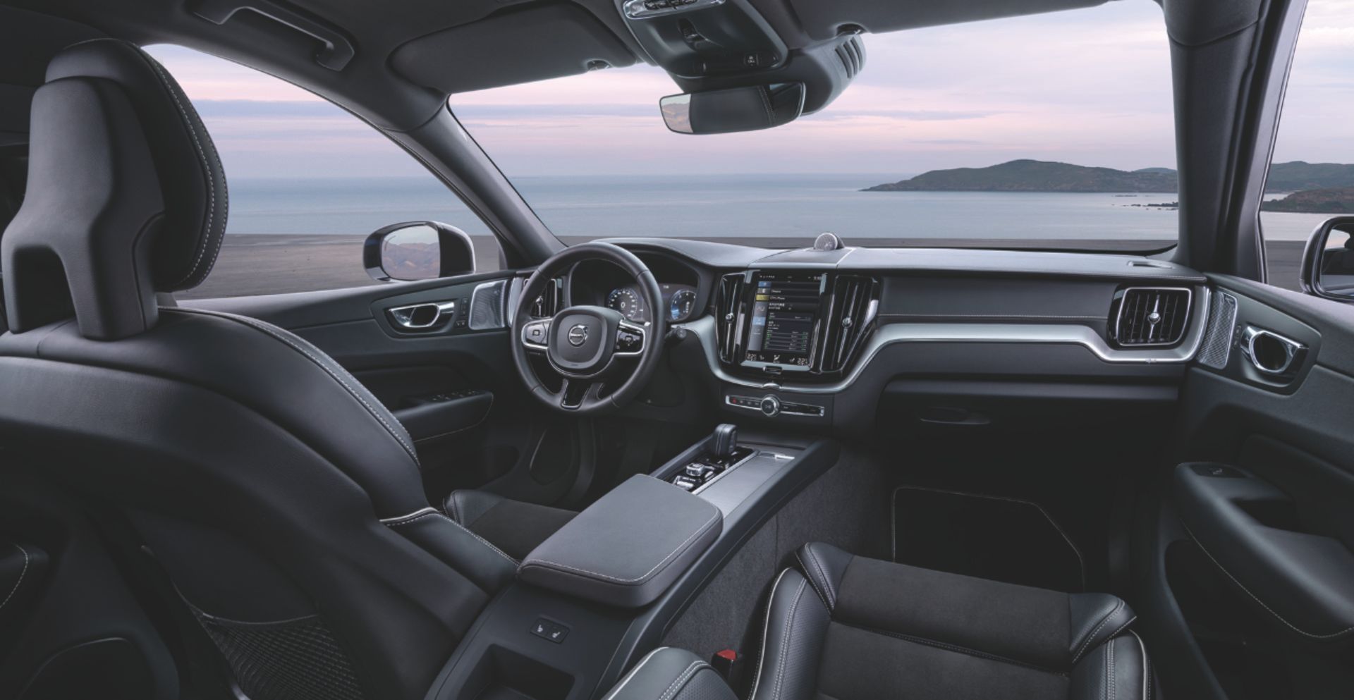 XC60 _MY21 Launch_Interior_Lake_fn_CMYK_CN_202007-ͼ.jpg