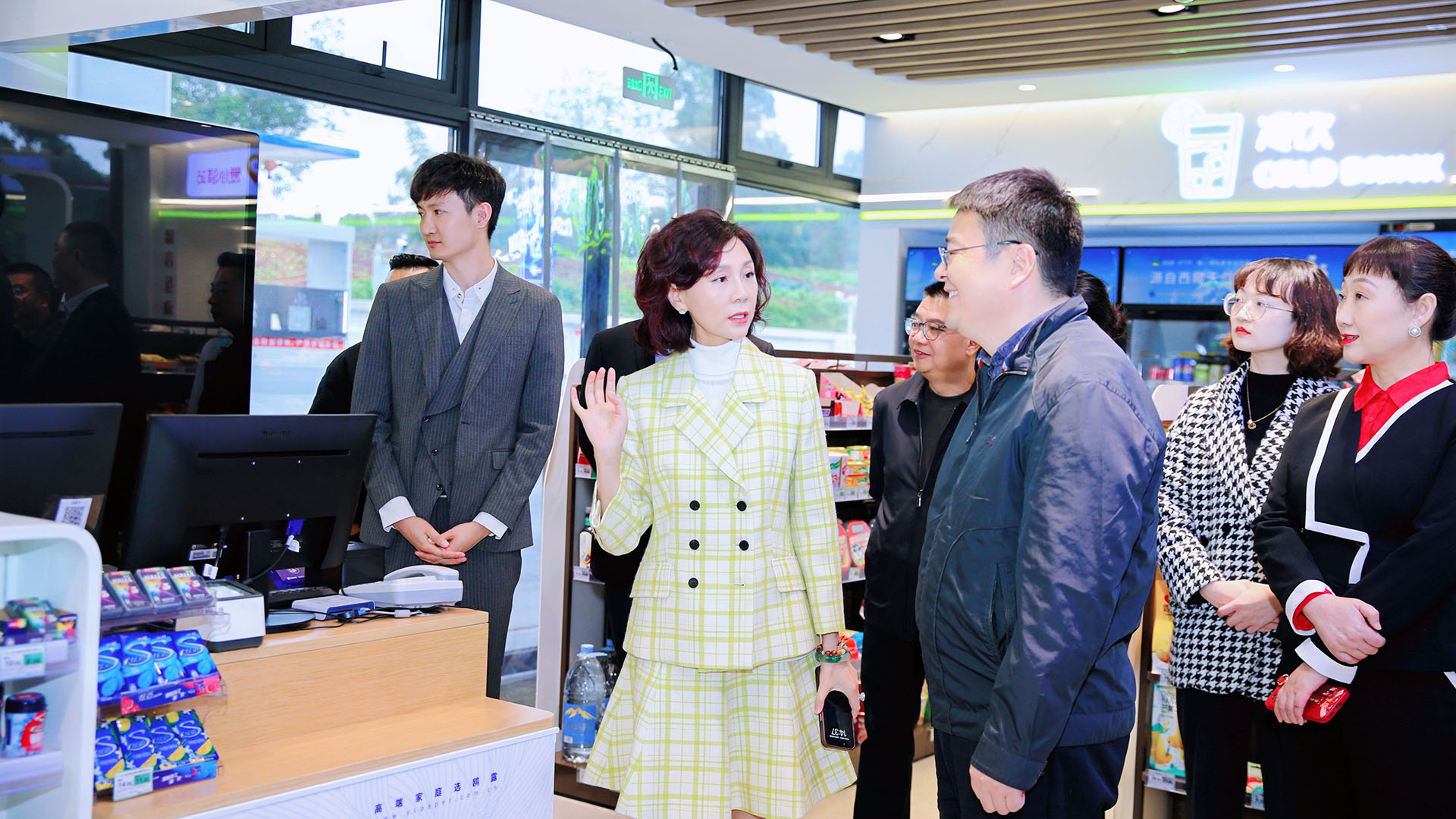 301748153666.jpg 13.jpg